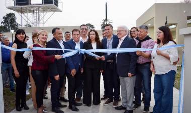 PRESIDENCIA ROCA: EL GOBERNADOR ZDERO INAUGURÓ LAS REFACCIONES Y LA AMPLIACIÓN DEL HOSPITAL LOCAL