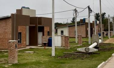 SELVAS DEL RÍO DE ORO: SE REACTIVARON TRABAJOS EN VIVIENDAS