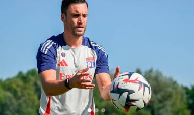 CRISIS FINANCIERA: EL EQUIPO DE TAGLIAFICO EN FRANCIA PUSO EN VENTA A TODOS SUS JUGADORES