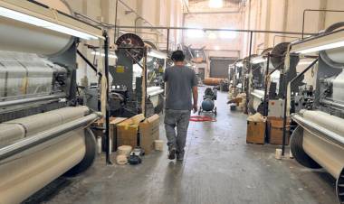 LAS INDUSTRIAS PYMES ADVIERTEN QUE CRECEN LAS DIFICULTADES PARA PAGAR SALARIOS