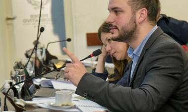 IVAN GYOKER: "EL AUTORITARIO DE CAPITANICH PIDE A SUS LEGISLADORES QUE IMPIDAN APROBAR LAS MEDIDAS NECESARIAS PARA LA CRISIS ENERGÉTICA"