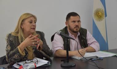 ANALIZAN PROYECTO DE LEY EN LA COMISIÓN DE TURISMO Y DEPORTES 