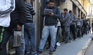 LA CRISIS PEGA EN EL EMPLEO