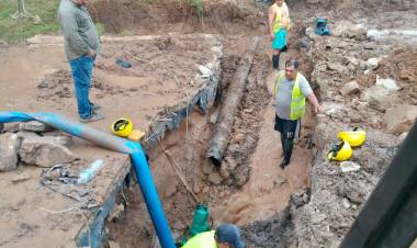 RESISTENCIA: SAMEEP REPARÓ LA ROTURA DE UNA CAÑERÍA QUE AFECTÓ EL SERVICIO EN DISTINTOS BARRIOS