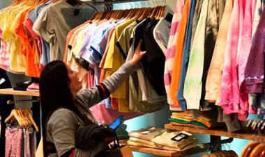 VENTAS CADA VEZ MÁS LEJOS DE LA V