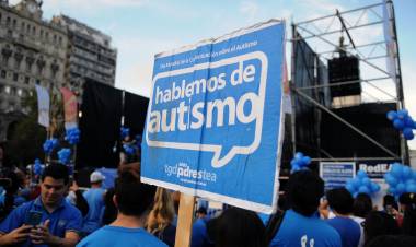 PIDIERON AL CONGRESO Y AL GOBIERNO GENERAR CONCIENCIA SOBRE EL AUTISMO
