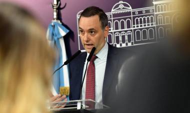 EL GOBIERNO DISOLVIÓ LA AFIP