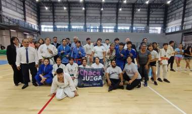 DELEGACIÓN CHAQUEÑA DE “CHACO JUEGA” RUMBO A MAR DEL PLATA