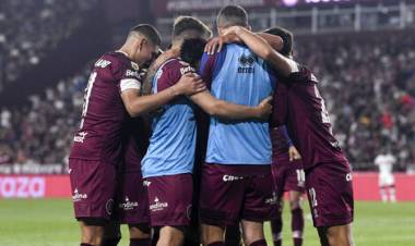 BOCA PERDIÓ CON LANÚS Y TAMBIÉN EL RUMBO