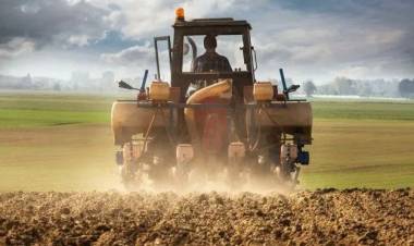 SE CONCRETÓ UNA NUEVA ASISTENCIA DEL GOBIERNO PROVINCIAL A LA CAMPAÑA ALGODONERA