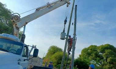 CASTELLI: SECHEEP AVANZA CON TRABAJOS DE MEJORA EN LA POTENCIA DE LA RED ELÉCTRICA