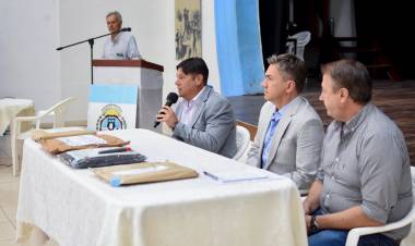 QUITILIPI: EL GOBERNADOR ZDERO ENCABEZÓ LA APERTURA DE SOBRES DE LA LICITACIÓN PARA LA REPAVIMENTACIÓN DE ACCESOS A LA CIUDAD