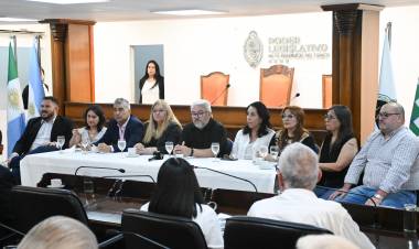 EL PODER LEGISLATIVO ENTREGÓ EL PREMIO AMANDA MAYOR DE PIÉROLA Y CONMEMORÓ EL 40º ANIVERSARIO DE LA COMISIÓN DE DD HH