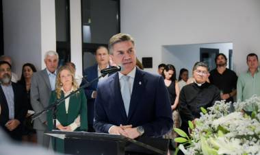 GENERAL PINEDO: EL GOBERNADOR ZDERO ACOMPAÑÓ LA INAUGURACIÓN DEL HOTEL BOUTIQUE GUALAMBA