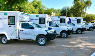 MISIÓN NUEVA POMPEYA: EL GOBERNADOR ZDERO ENCABEZÓ EL OPERATIVO SANITARIO DE ABORDAJE TERRITORIAL Y ENTREGÓ AMBULANCIAS PARA LA ZONA