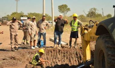 SAMEEP REPARÓ PÉRDIDAS EN TRAMO DEL ACUEDUCTO COLONIA BENÍTEZ-MARGARITA BELÉN