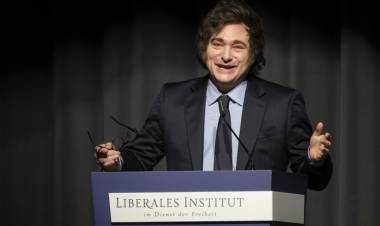 LAS IDAS Y VUELTAS DEL GOBIERNO PARA DEFINIR EL FIN DEL CEPO 