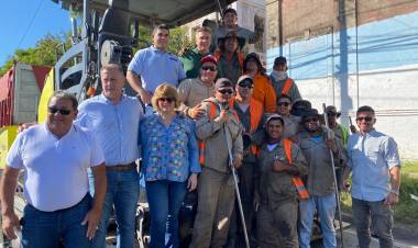 EL GOBERNADOR ZDERO SUPERVISÓ LOS AVANCES EN LA REPAVIMENTACIÓN DE LA AVENIDA 9 DE JULIO