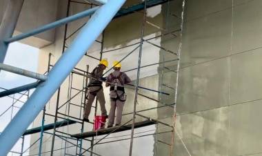 RESISTENCIA: EL GOBIERNO PROVINCIAL VERIFICÓ LOS AVANCES DE OBRAS EN EL HOSPITAL PEDIÁTRICO “DR. AVELINO CASTELÁN”RESISTENCIA: EL GOBIERNO PROVINCIAL VERIFICÓ LOS AVANCES DE OBRAS EN EL HOSPITAL PEDIÁTRICO “DR. AVELINO CASTELÁN”