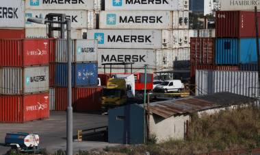 LEVE SALDO A FAVOR EN COMERCIO EXTERIOR