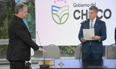 LEGISLADORES ACOMPAÑARON LA JURA DE SERGIO LENCOVICH Y ALICIA TORRES COMO DEFENSOR DEL PUEBLO Y ADJUNTA DEL CHACO