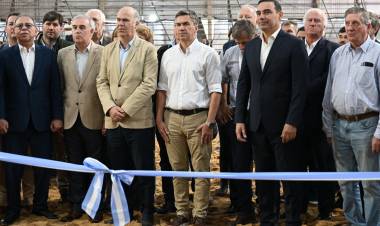 CORRIENTES: EL GOBERNADOR ZDERO ACOMPAÑÓ LA APERTURA DE LA 22° EXPOSICIÓN NACIONAL BRAFORD EN LA SOCIEDAD RURAL