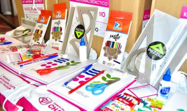 LAS GARCITAS: EL GOBERNADOR ZDERO RATIFICÓ LA POLÍTICA EDUCATIVA CON LAS ENTREGAS DE ELEMENTOS DEPORTIVOS Y DE ÚTILES A ESCUELAS DE ESA REGIÓN   