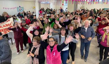 DESARROLLO HUMANO IMPULSÓ LA CAMPAÑA PROVINCIAL DE CONCIENTIZACIÓN DEL BUEN TRATO AL ADULTO MAYOR