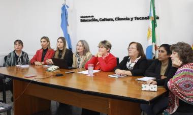 LA MINISTRA NAIDENOFF ANUNCIÓ LA PUESTA EN MARCHA DEL PROGRAMA ESCUELAS ALFA EN RED