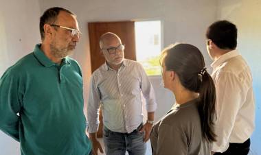 TRAS 10 AÑOS DE PARALIZACIÓN, EL GOBIERNO PROVINCIAL REACTIVA OBRAS DE VIVIENDAS EN PUERTO TIROL