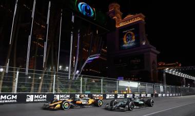 GRAN PREMIO DE LAS VEGAS: FLOJA CARRERA DE COLAPINTO Y DESCALIFICACIÓN DE LOS MACLAREN