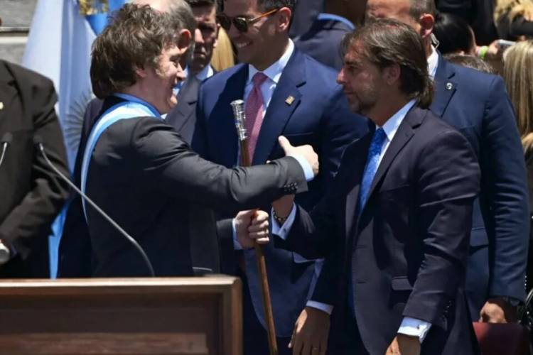 TRAGEDIA O SOBERANÍA EN AGUAS TURBIAS  