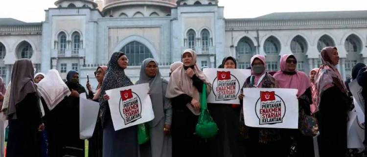 HISTÓRICO: MALASIA ANULÓ LEYES ISLÁMICAS QUE CASTIGABAN A LOS CRISTIANOS