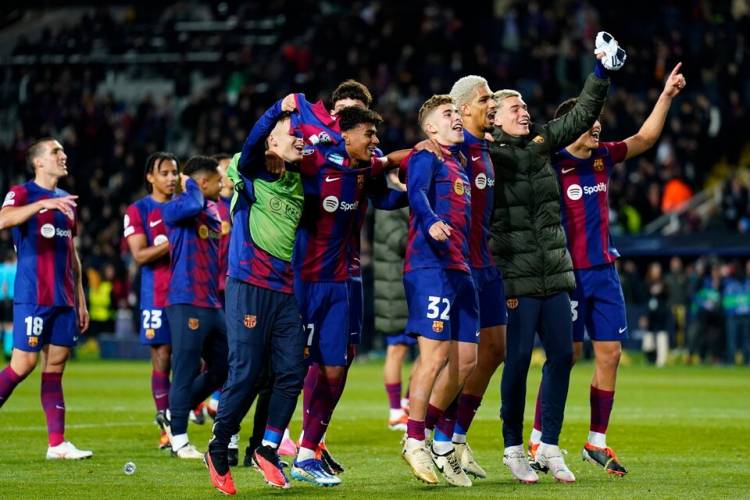 CHAMPIONS LEAGUE: BARCELONA BATIÓ A NAPOLI Y PASÓ DE RONDA 