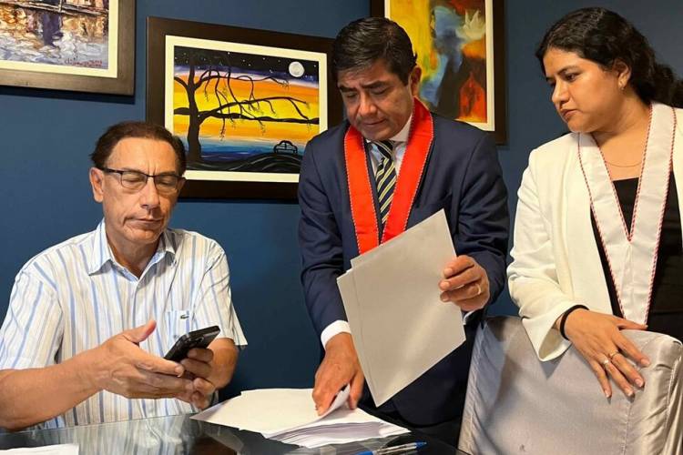 LA FISCALÍA DE PERÚ ALLANÓ CASAS DEL EXPRESIDENTE VIZCARRA