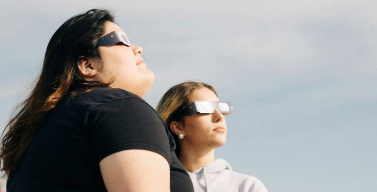 EEUU: LA LUZ DEL EVANGELIO BRILLARÁ EN LA OSCURIDAD ABSOLUTA DEL ECLIPSE TOTAL