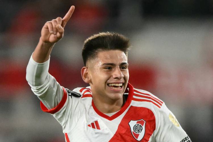 RIVER DERROTÓ A NACIONAL Y SE AFIRMA EN LA COPA LIBERTADORES
