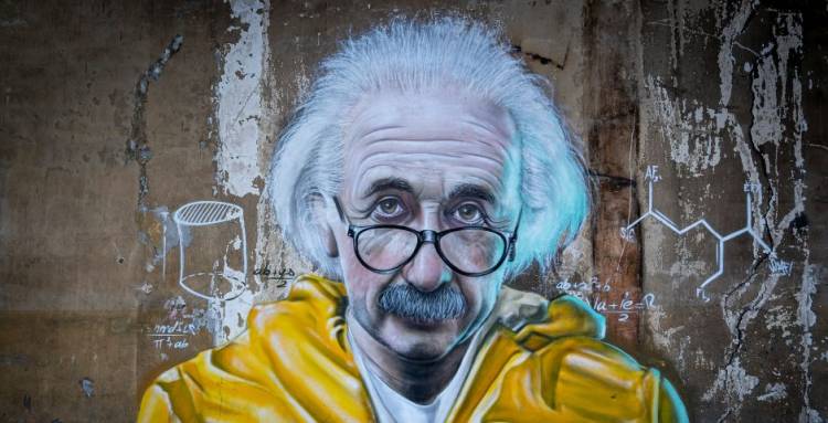 ALBERT EINSTEIN, EL GENIO QUE SE DESMARCÓ DEL ATEÍSMO