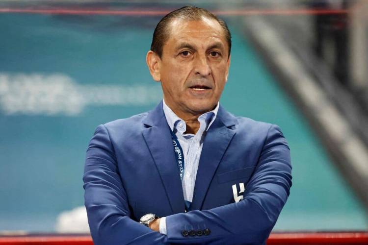 RAMÓN DÍAZ, POLÉMICO: "QUE EL VAR LO TENGA QUE DECIDIR UNA MUJER ES BASTANTE COMPLICADO"