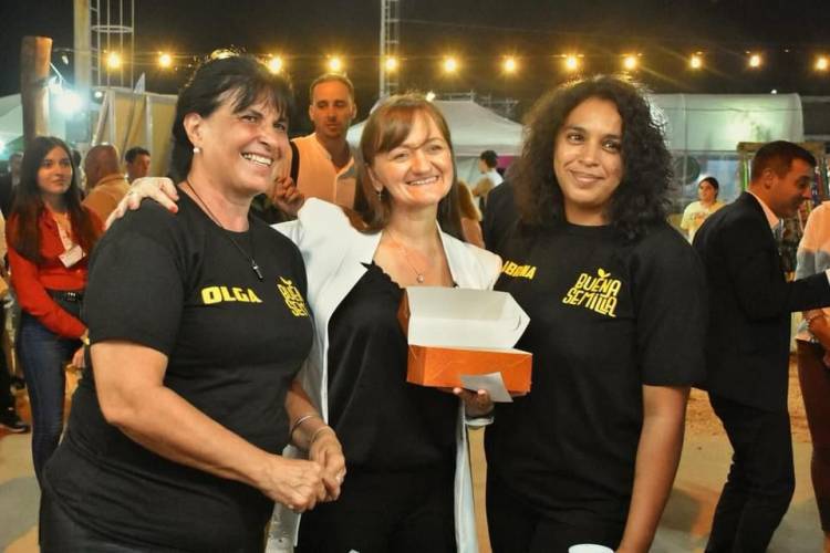 LA VICEGOBERNADORA SCHNEIDER ACOMPAÑÓ EL INICIO DE LA SEMANA DE LOS PUEBLOS ORIGINARIOS Y LA 2° EXPO “VIVÍ LA TERMAL” EN SÁENZ PEÑA 