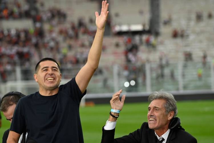 JUAN ROMÁN RIQUELME: "EN LAS TRES VECES QUE LOS ENFRENTAMOS SIEMPRE PASAMOS"