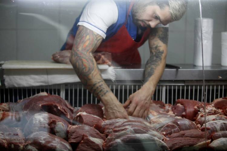 EL CONSUMO DE CARNE VACUNA SE DESPLOMÓ