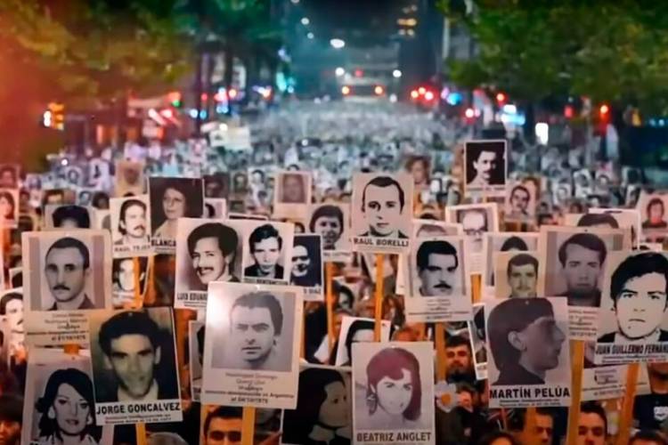URUGUAY: MASIVA MARCHA DEL SILENCIO EN MEMORIA DE LOS DESAPARECIDOS