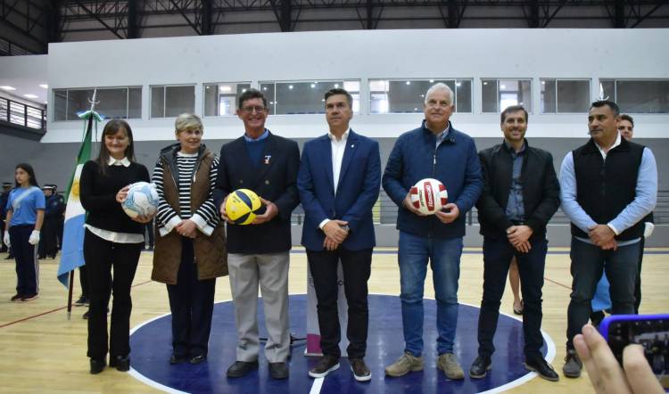 EL GOBERNADOR ZDERO HABILITÓ LAS OBRAS DEL CEF N°1, IESEF Y DESOCHA