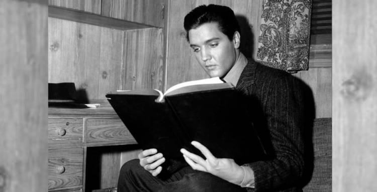 LA BIBLIA PERSONAL DE ELVIS PRESLEY SE SUBASTÓ POR $120.000