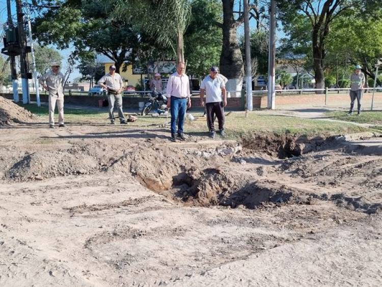 EL MUNICIPIO DE VILLA ÁNGELA COORDINA TRABAJOS DE BACHEO JUNTO A VIALIDAD NACIONAL