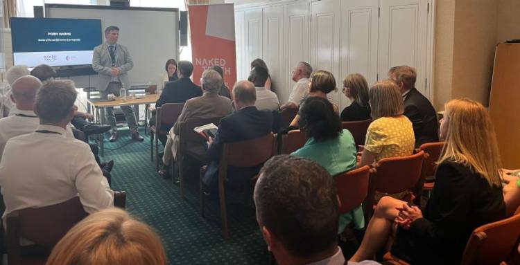 ‘NAKED TRUTH PROJECT’, 10 AÑOS DE LUCHA CONTRA LA PORNOGRAFÍA