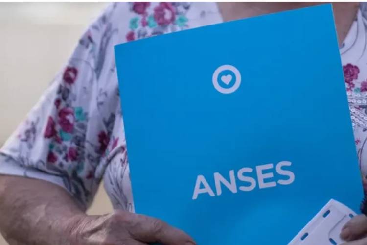ANSES CONFIRMÓ SI HABRÁ AGUINALDO PARA AUH, SUAF Y AUE