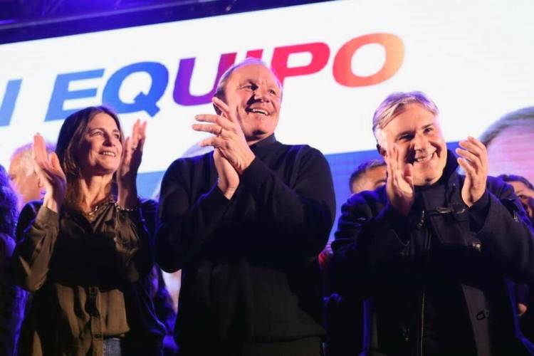 RÍO CUARTO: VICTORIA DEL CANDIDATO DE LLARYORA Y DURA DERROTA PARA EL DELFÍN DE DE LOREDO