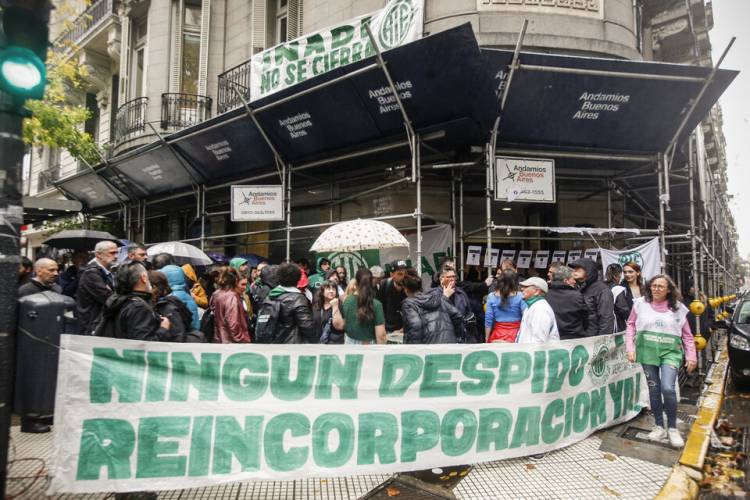 CUENTA REGRESIVA PARA UNA NUEVA OLA DE DESPIDOS EN EL ESTADO